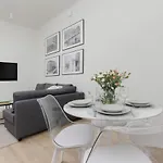 Spacious With Panoramic View Of By Renters Lejlighed *