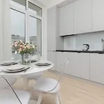 Spacious With Panoramic View Of By Renters Lejlighed Warszawa