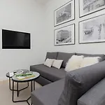 Spacious With Panoramic View Of By Renters * Warszawa