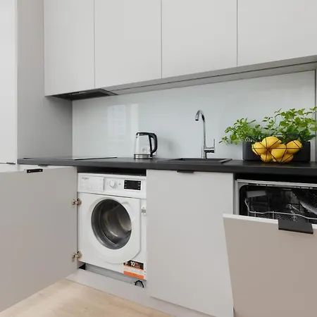 Spacious With Panoramic View Of By Renters アパート ワルシャワ