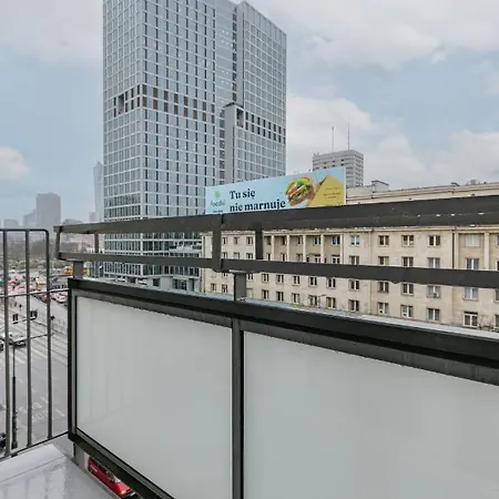 Spacious With Panoramic View Of By Renters 아파트 *
