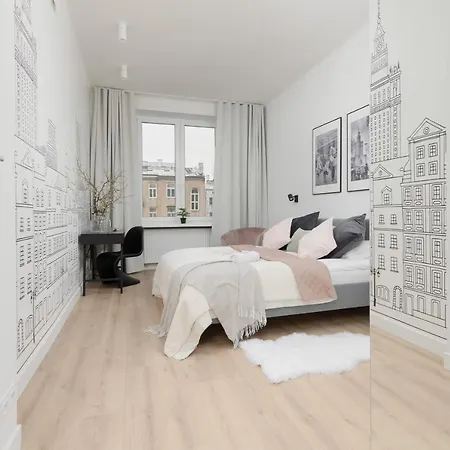 Spacious With Panoramic View Of By Renters *