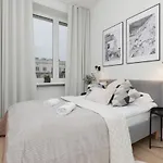 Spacious With Panoramic View Of By Renters * وارسو
