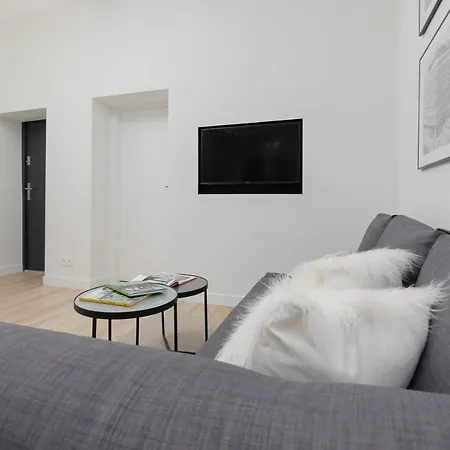 Spacious With Panoramic View Of By Renters Daire Varşova