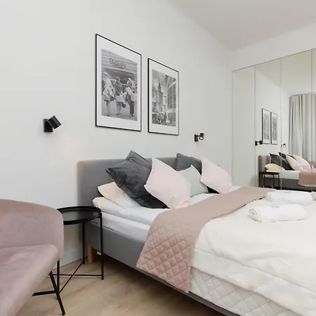 Spacious With Panoramic View Of By Renters * Varsavia